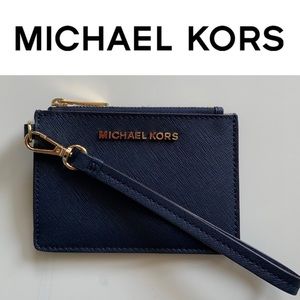 MICHAEL KORS Jet Set Wristlet